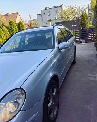 Mercedes-Benz Klasa E cena 23500 przebieg: 285000, rok produkcji 2004 z Wejherowo małe 11